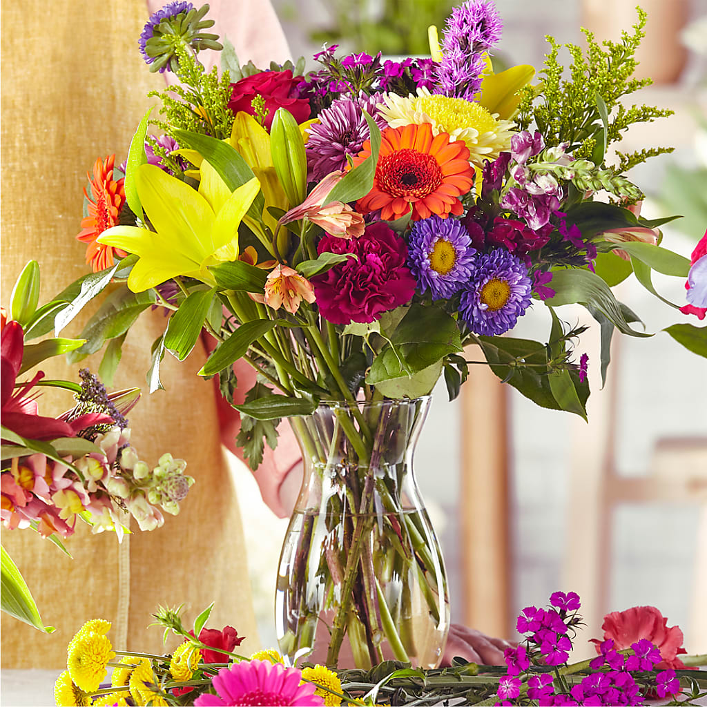 Bold & Bright – A Florist Original – MIDTOWN FLORIST, Kenosha WI