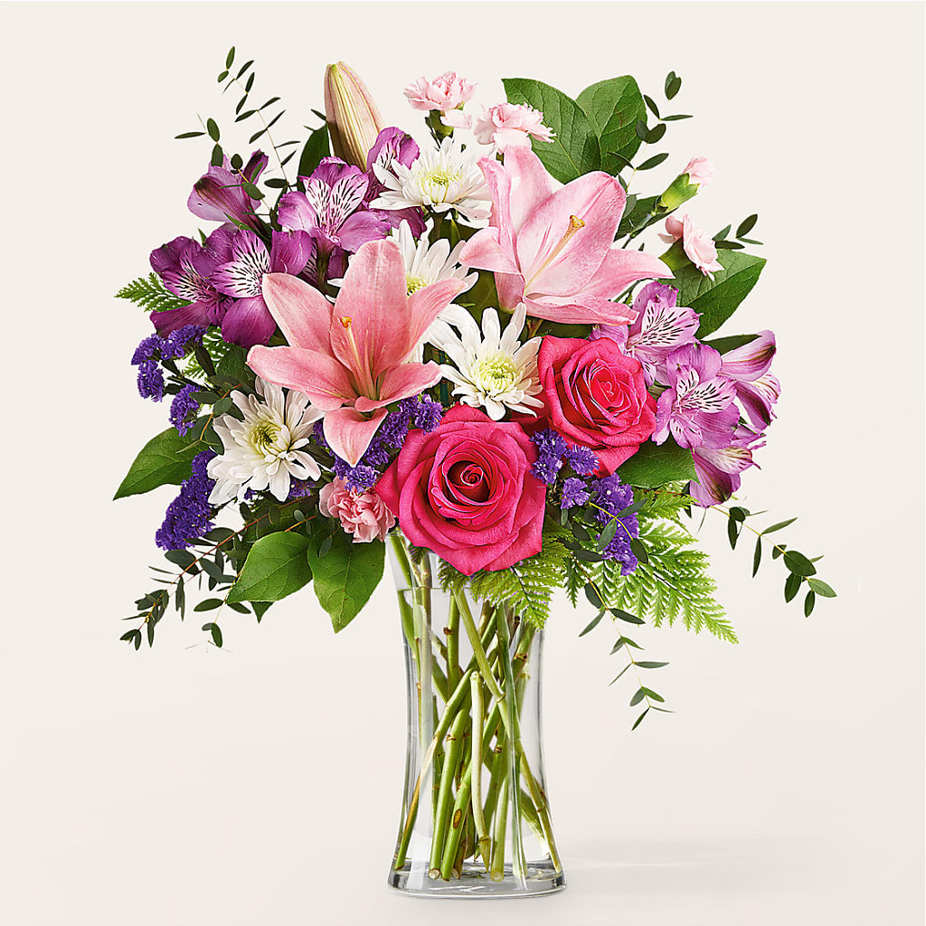 Lace & Pearls Bouquet – MIDTOWN FLORIST, Kenosha WI