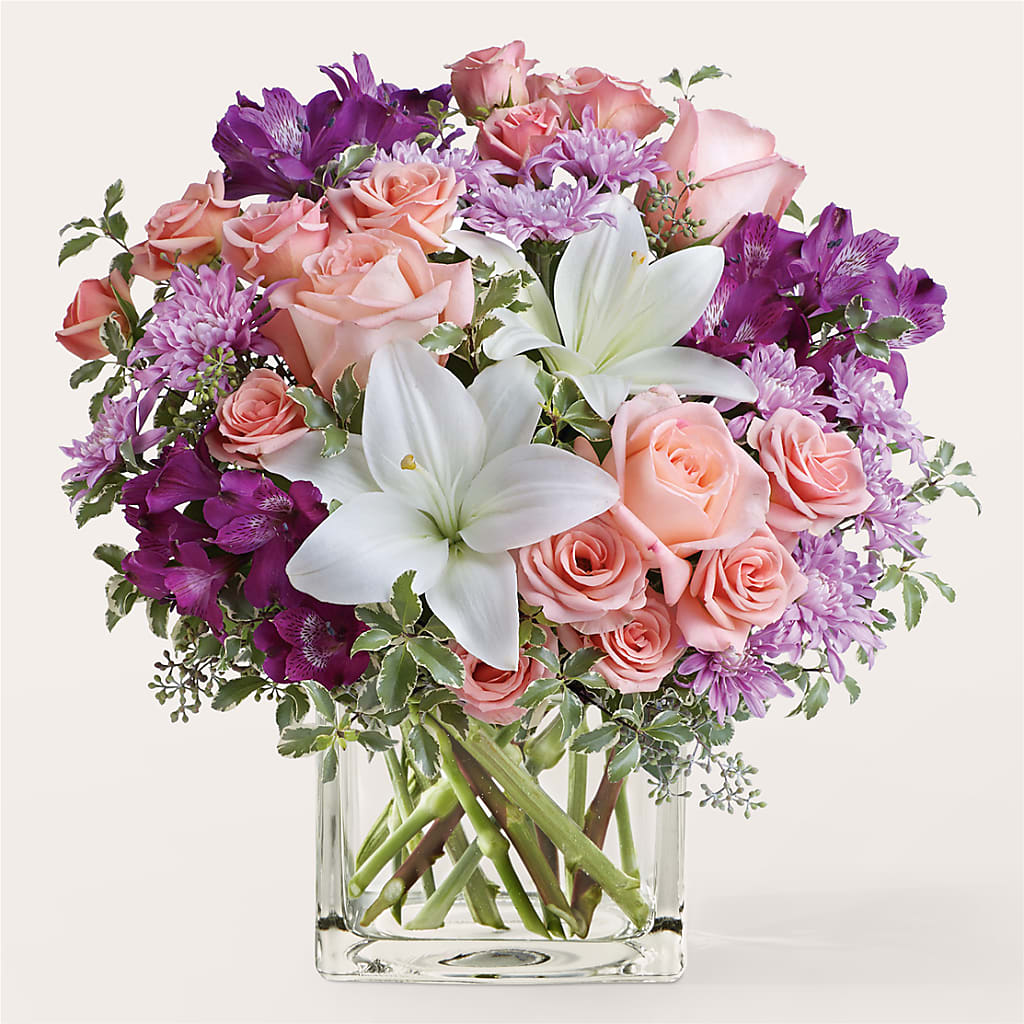 Mani Pedi Bouquet – MIDTOWN FLORIST, Kenosha WI