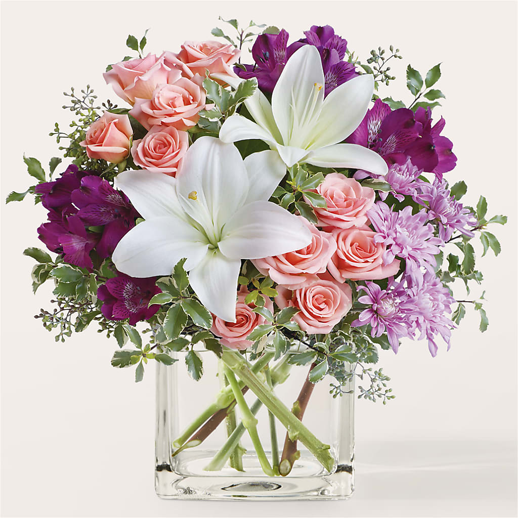 Mani Pedi Bouquet – MIDTOWN FLORIST, Kenosha WI