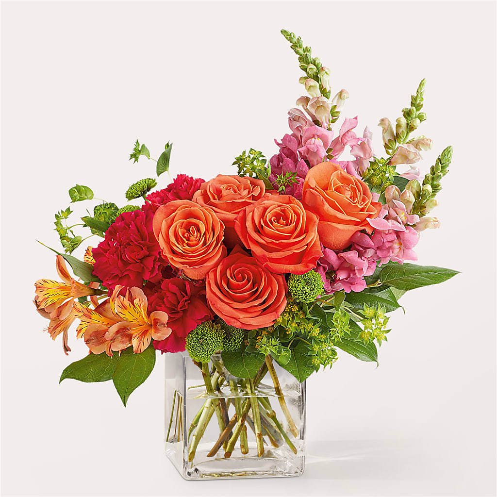 Cosmopolitan Bouquet – MIDTOWN FLORIST, Kenosha WI
