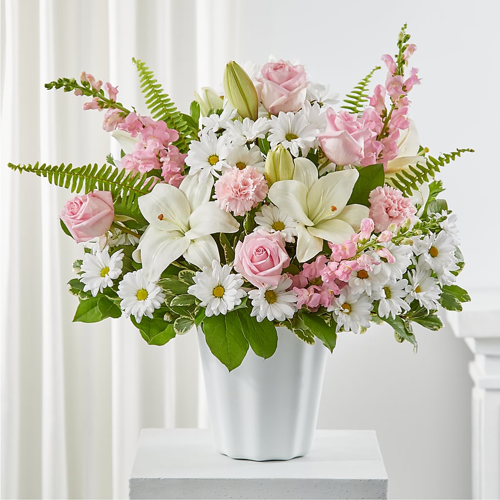 Soft Touch Tabletop Basket – MIDTOWN FLORIST, Kenosha WI
