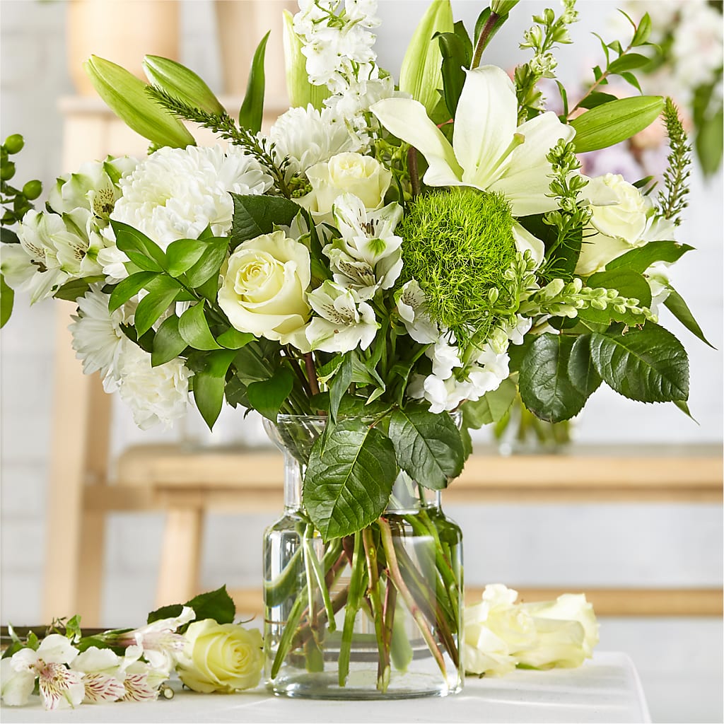 Classic Ivory – A Florist Original – MIDTOWN FLORIST, Kenosha WI