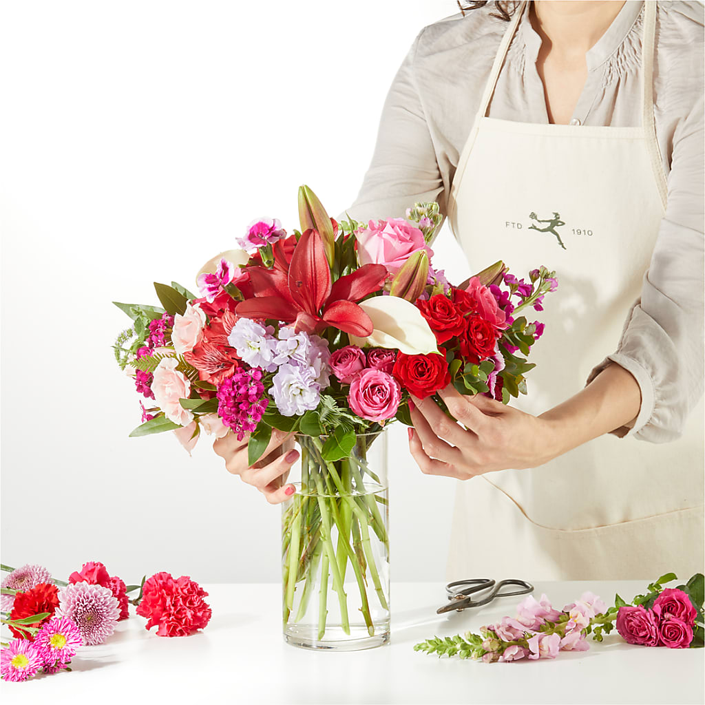 Swooning Over You - A Luxury Florist Original –  Aiello Mid-town Florist, Kenosha WI