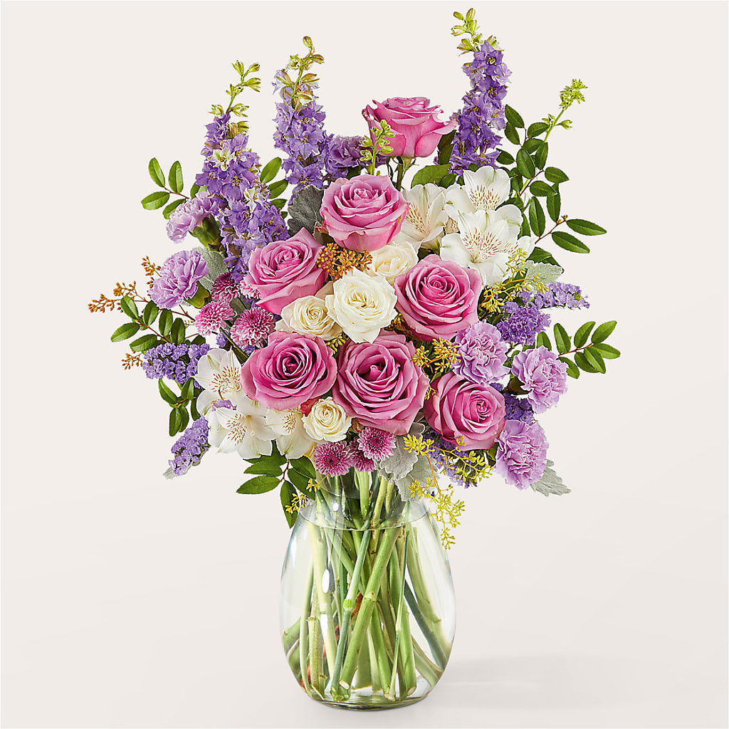 Lucky Me Bouquet –  Aiello Mid-town Florist Inc, Kenosha WI