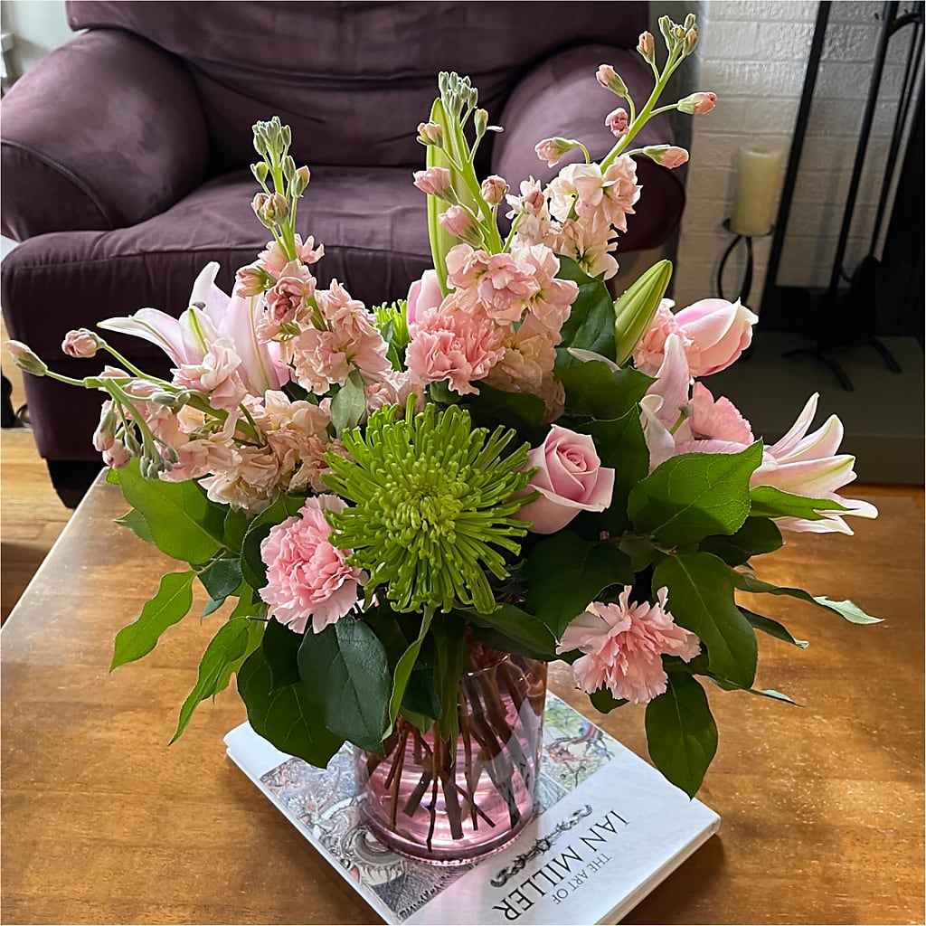 Pretty in Pink Bouquet –  Aiello Mid-town Florist, Kenosha WI