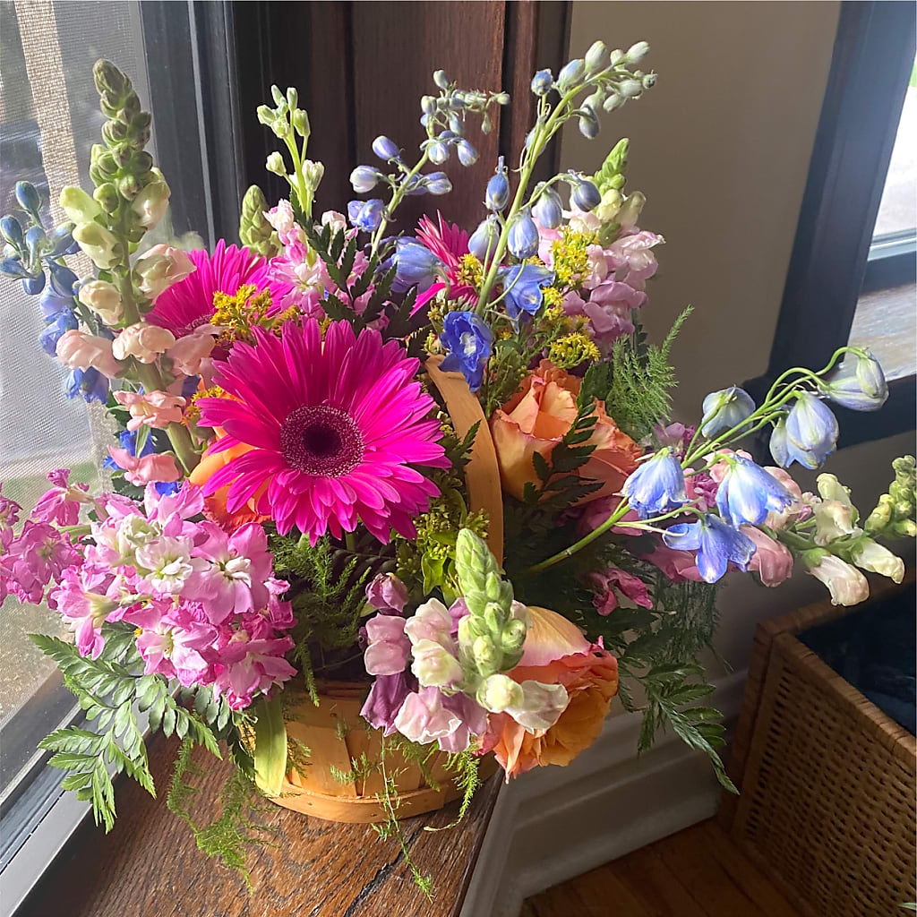 Garden of Life Basket –  Aiello Mid-town Florist, Kenosha WI
