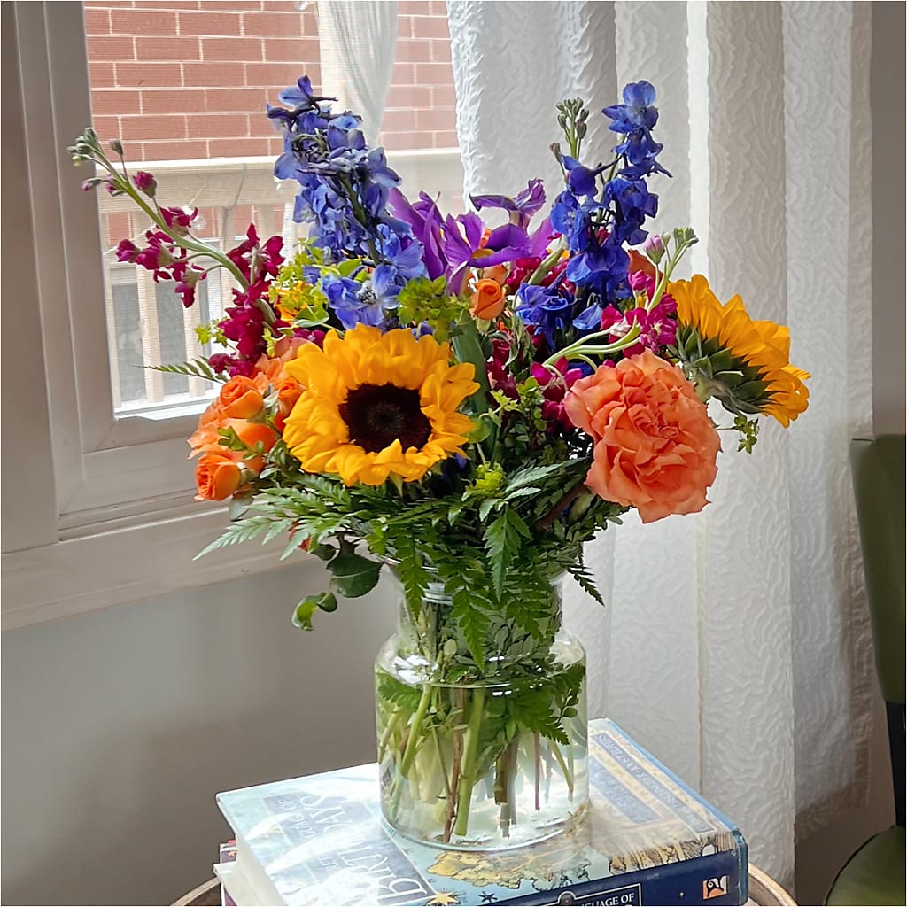 Rays of Life Bouquet –  Aiello Mid-town Florist, Kenosha WI