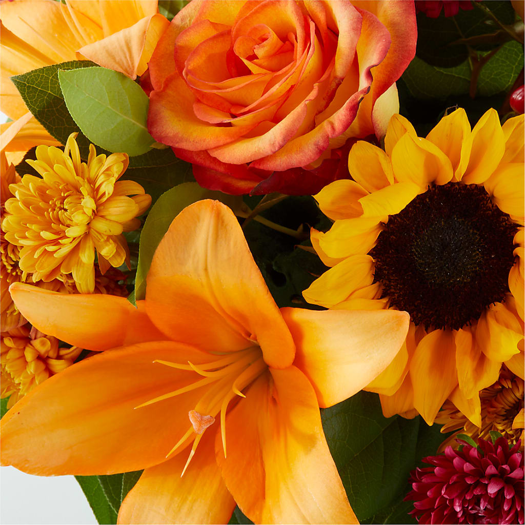 Grateful Centerpiece –  Aiello Mid-town Florist, Kenosha WI