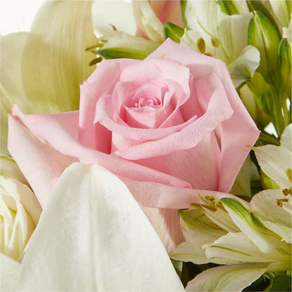 Kindhearted Bouquet –  Aiello Mid-town Florist, Kenosha WI