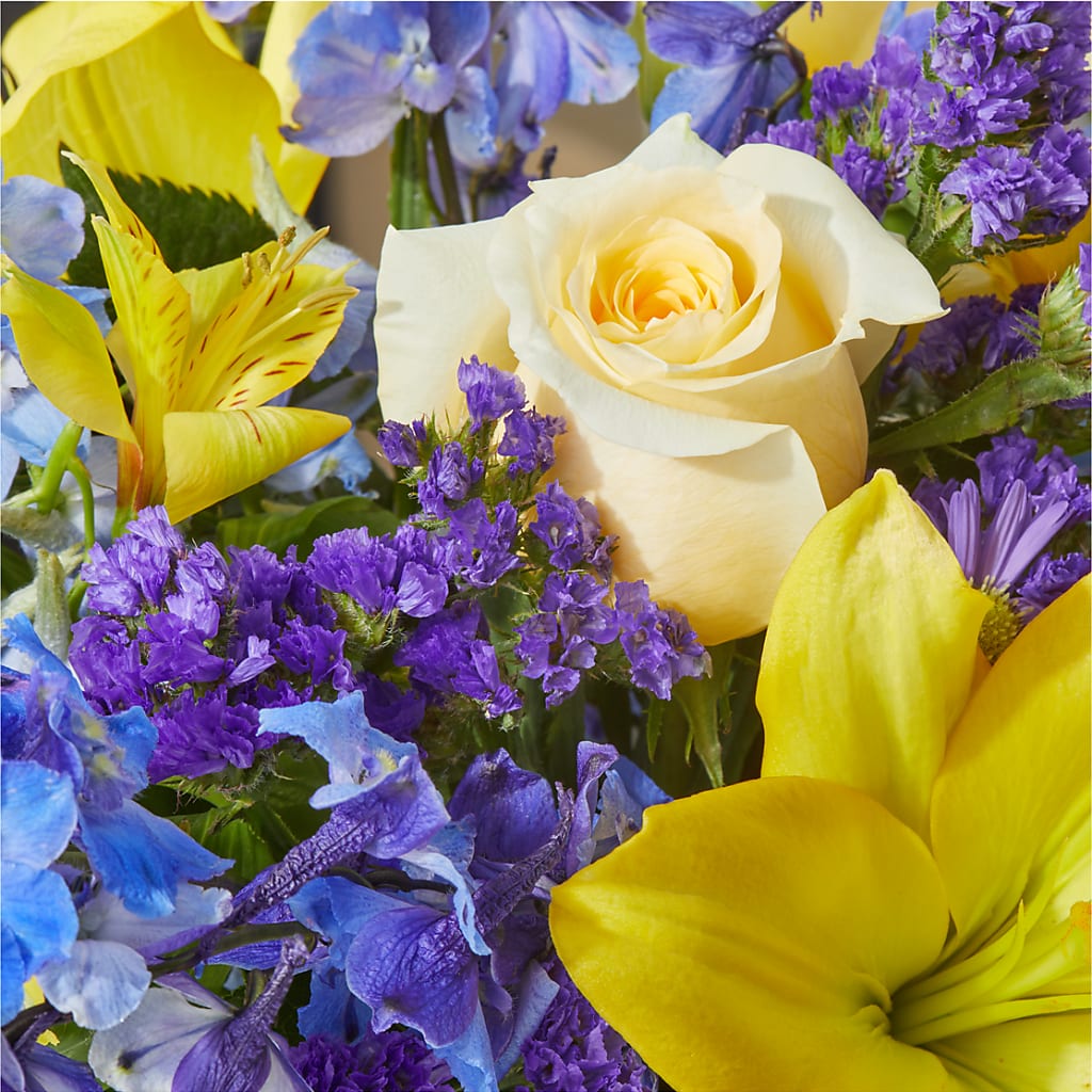 Limoncello Bouquet –  Aiello Mid-town Florist, Kenosha WI