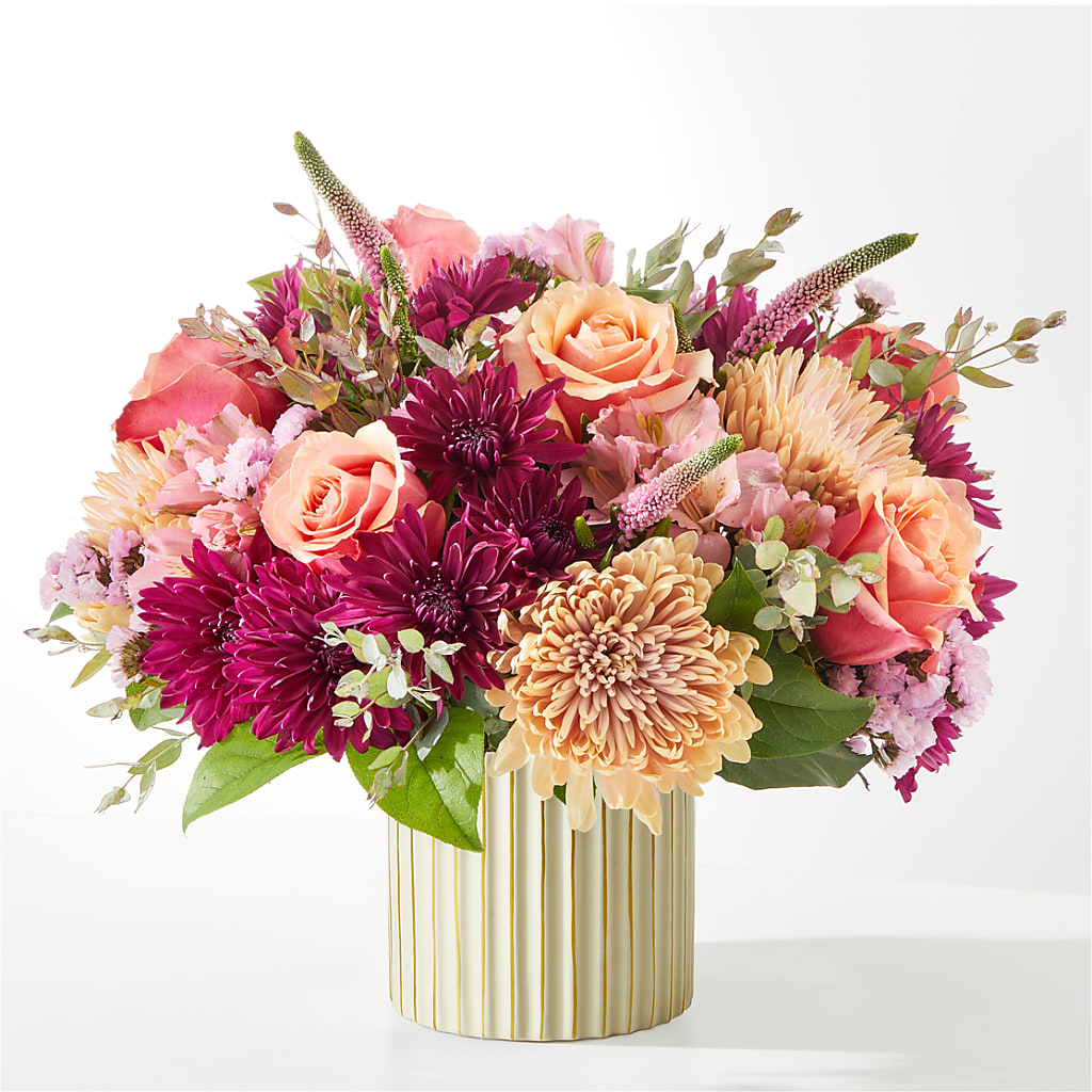 Berry Cobbler Bouquet with Ivory Vase –  Aiello Mid-town Florist Inc, Kenosha WI