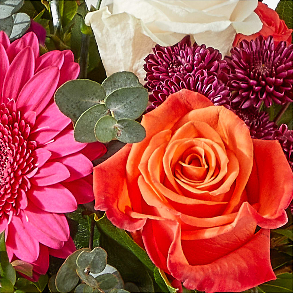 Smell the Roses Bouquet –  Aiello Mid-town Florist INC, Kenosha WI